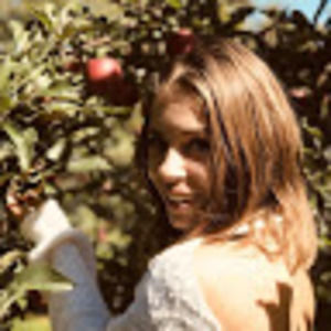 Meet your Posher, Delaney